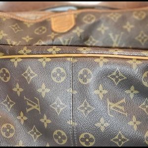 Louis Vuitton Delightful MM (DISCONTINUED MODEL!!)